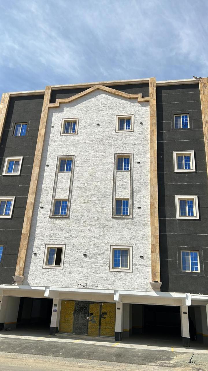 اربع غرف نوم بصالة أنيقة Apartment *