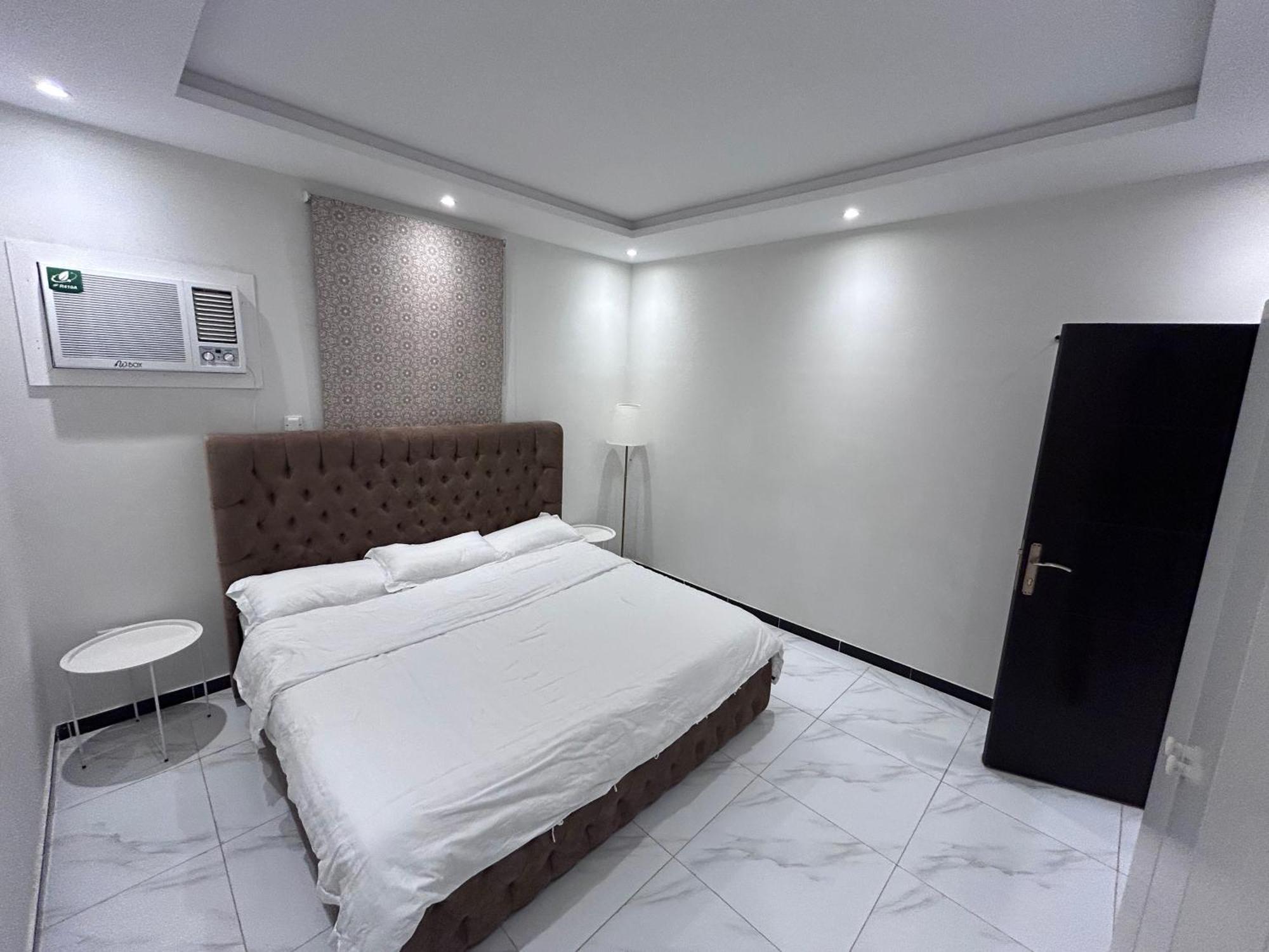 اربع غرف نوم بصالة أنيقة * Jeddah
